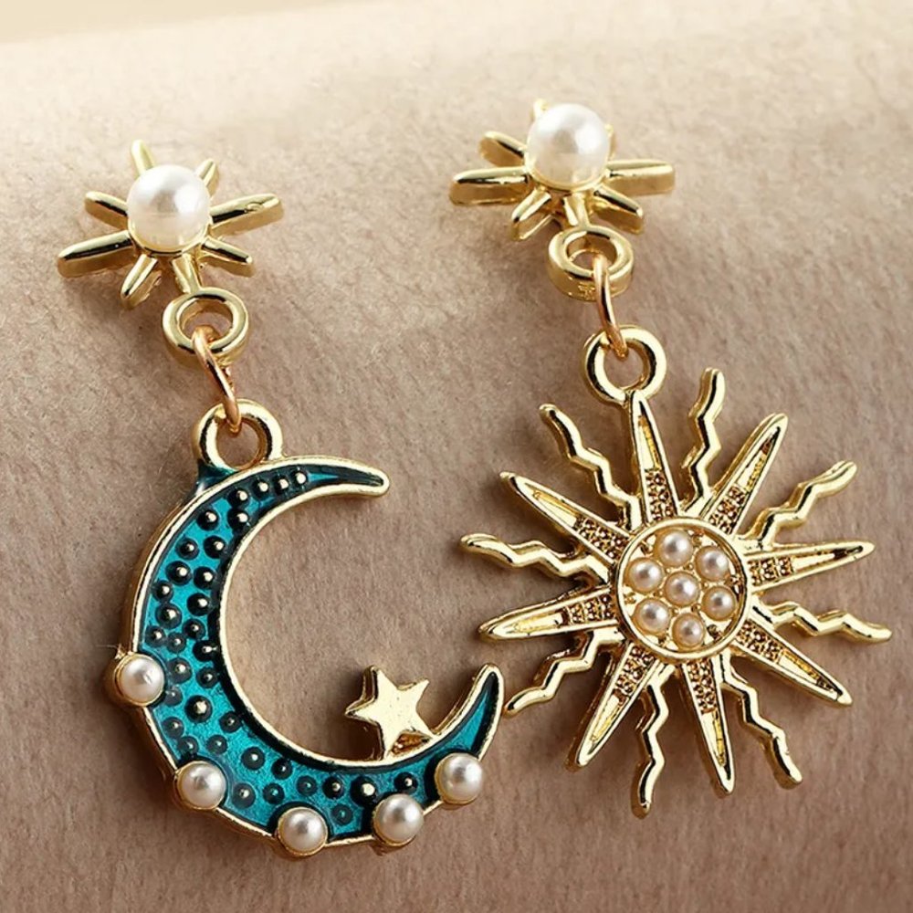 Blue & Gold Celestial Sun & Crescent Moon Pearl Beaded Dangle Earrings NEW - Picture 2 of 7